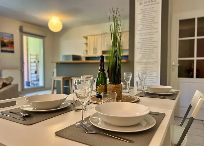 T3 Centre Avec Terrasse + Parking *